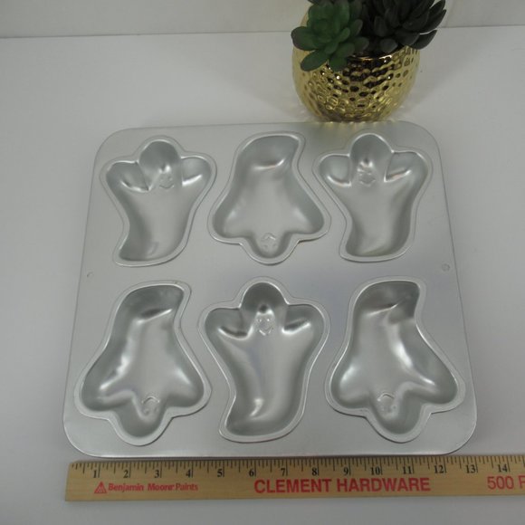 WILTON Retired 1991 Mini Ghost Cake Pan -makes 6 - Picture 5 of 5